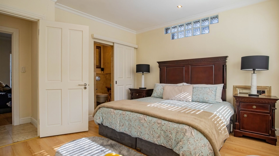 6 Bedroom Property for Sale in Newlands Western Cape